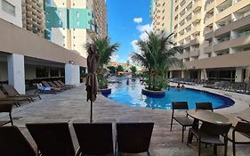 Enjoy Olímpia Park Resort à 50 metros do Thermas dos Laranjais